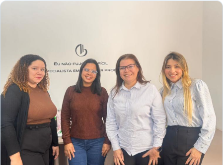Equipe do setor MARKETING III com Sandra Carla